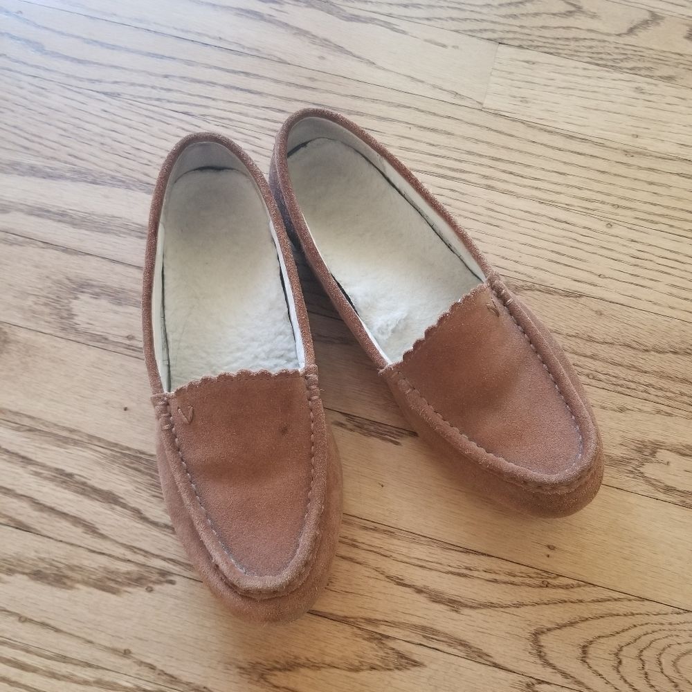 Vionic Leather Shoes - Picture 4 of 7